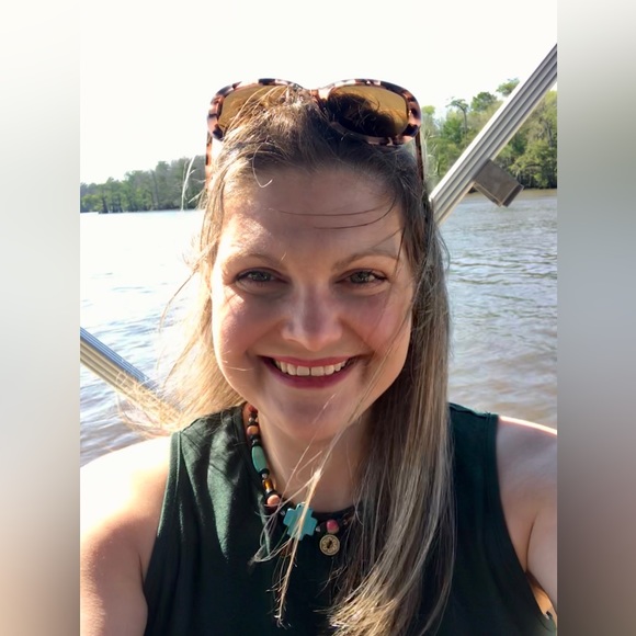 Meet your Posher, Erin - Picture 4 of 9